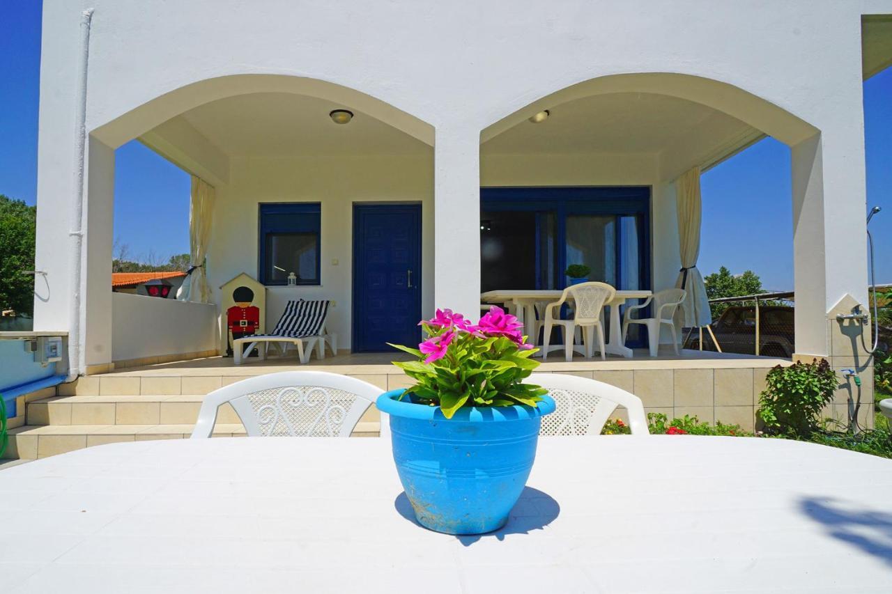 Vila Dolphins House Paralia Avdhiron Exteriér fotografie